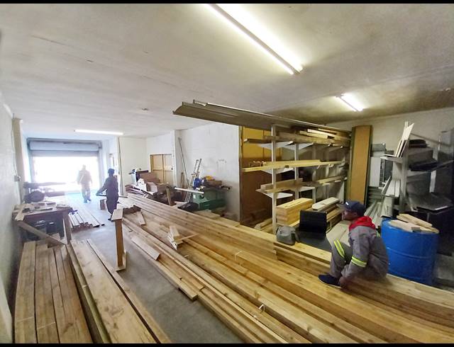 112M² MINI FACTORY FOR SALE IN BRACKENFELL INDUSTRIAL